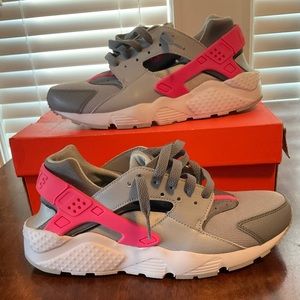 Nike Huarache Run (GS): Grey and pink , size 6.5Y